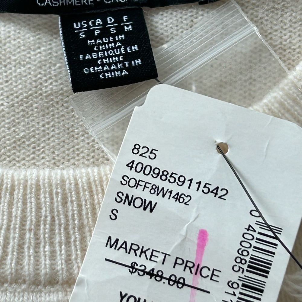 SAKS FIFTH AVENUE Ivory 100% Cashmere Tunic SM NWT as is -holes , easy to fix - Picture 6 of 13